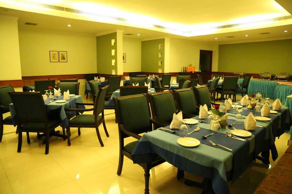 Kallada Hotels Thrissur Exterior foto